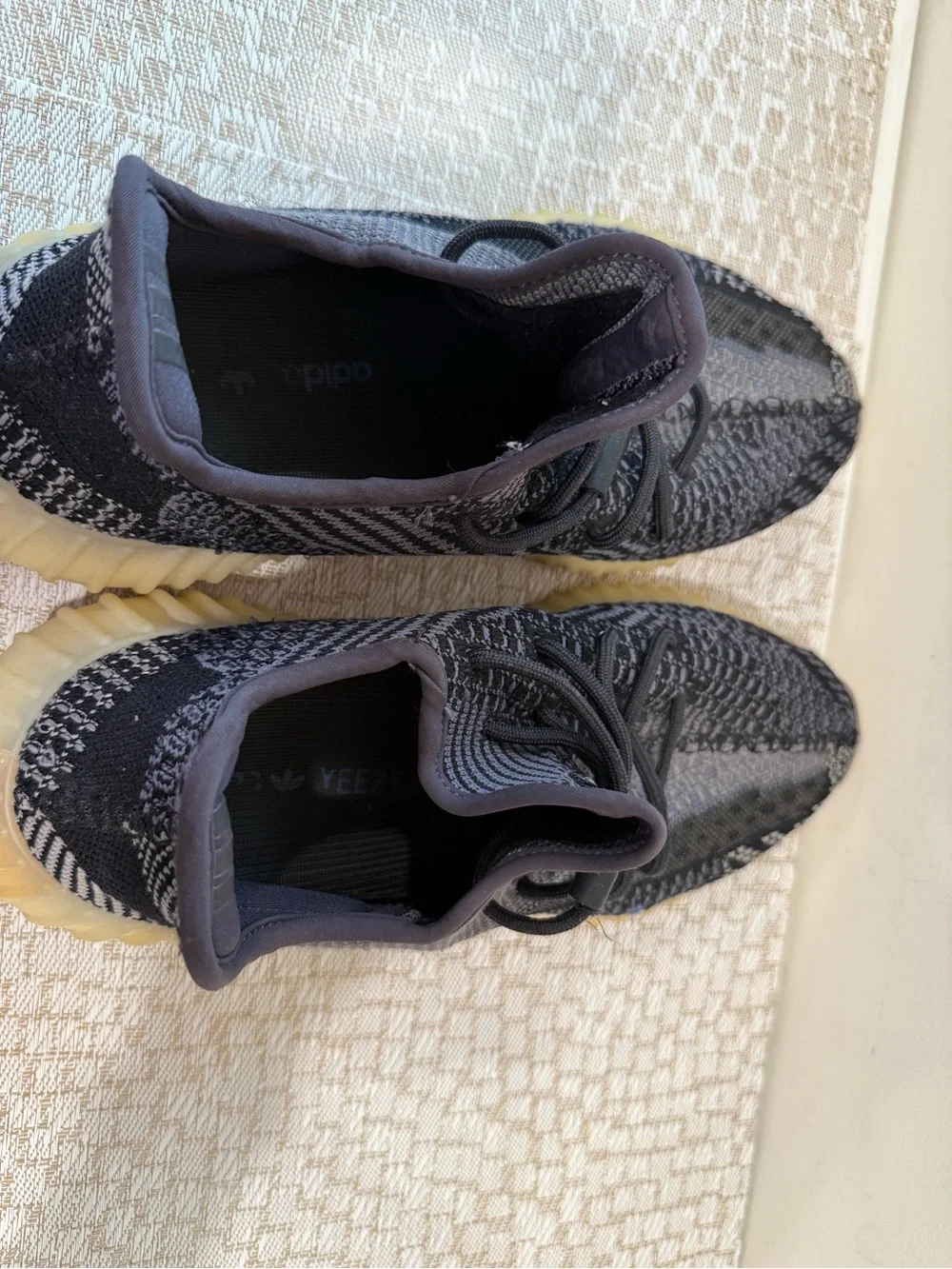adidas Men's Yeezy Boost 350 V2 Shoes